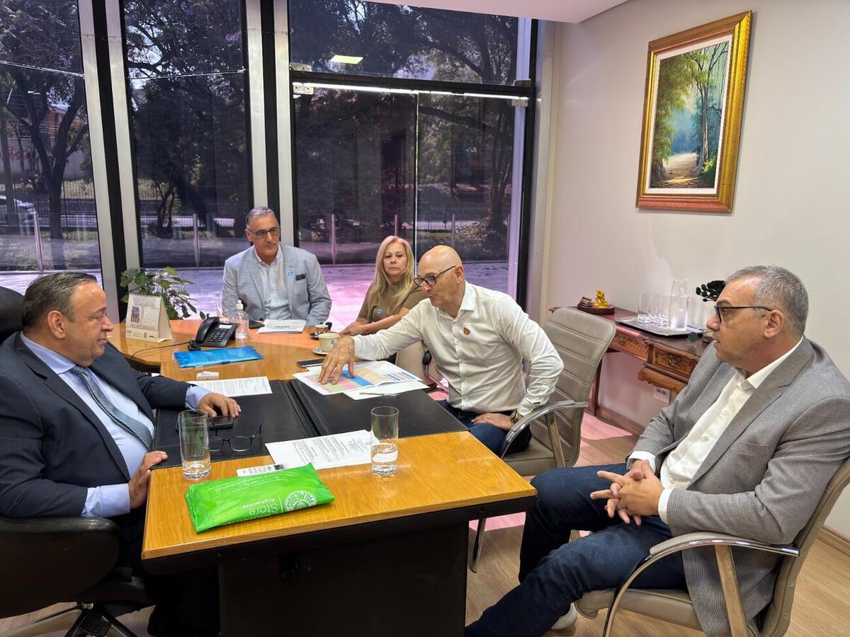 Prefeitura de Toledo protocola documento pedindo redução no ICMS da tilápia