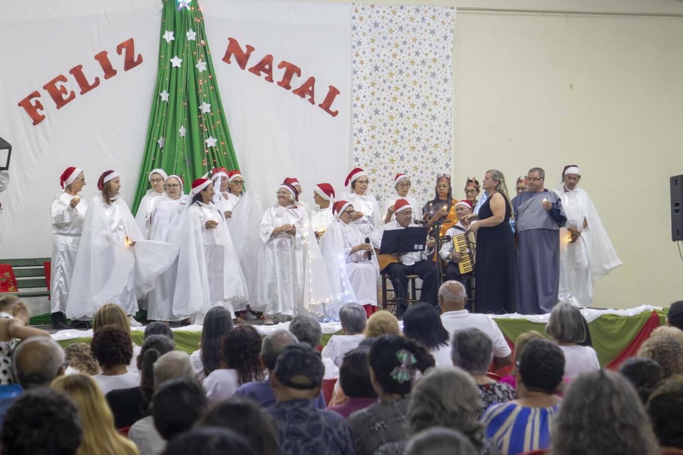 Certis realizam apresentações natalinas para mais de 400 pessoas