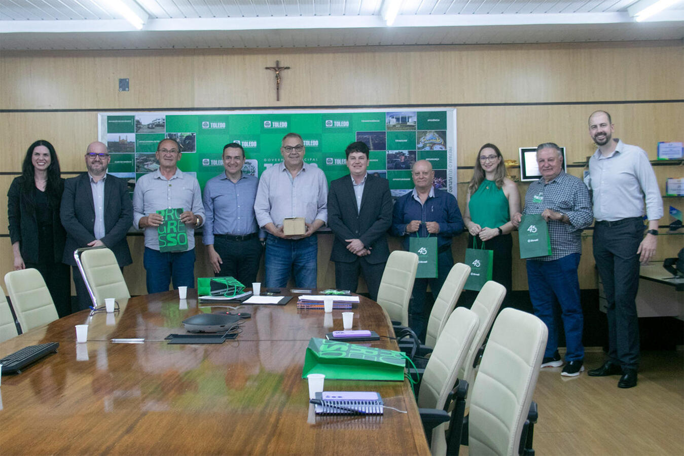 Ato oficializa abertura de conta da Prefeitura de Toledo no Sicredi Progresso