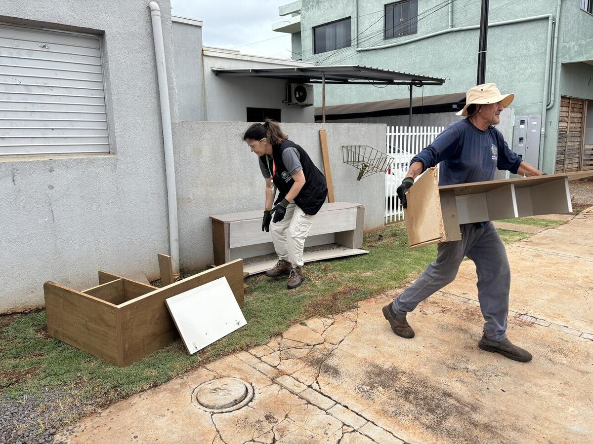 Meio Ambiente recolhe resíduos volumosos pelas ruas do Jardim Coopagro