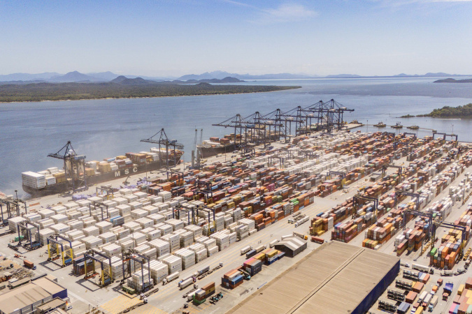 Portos do Paraná regulariza 100% das áreas e garante R$ 5,1 bilhões em investimentos