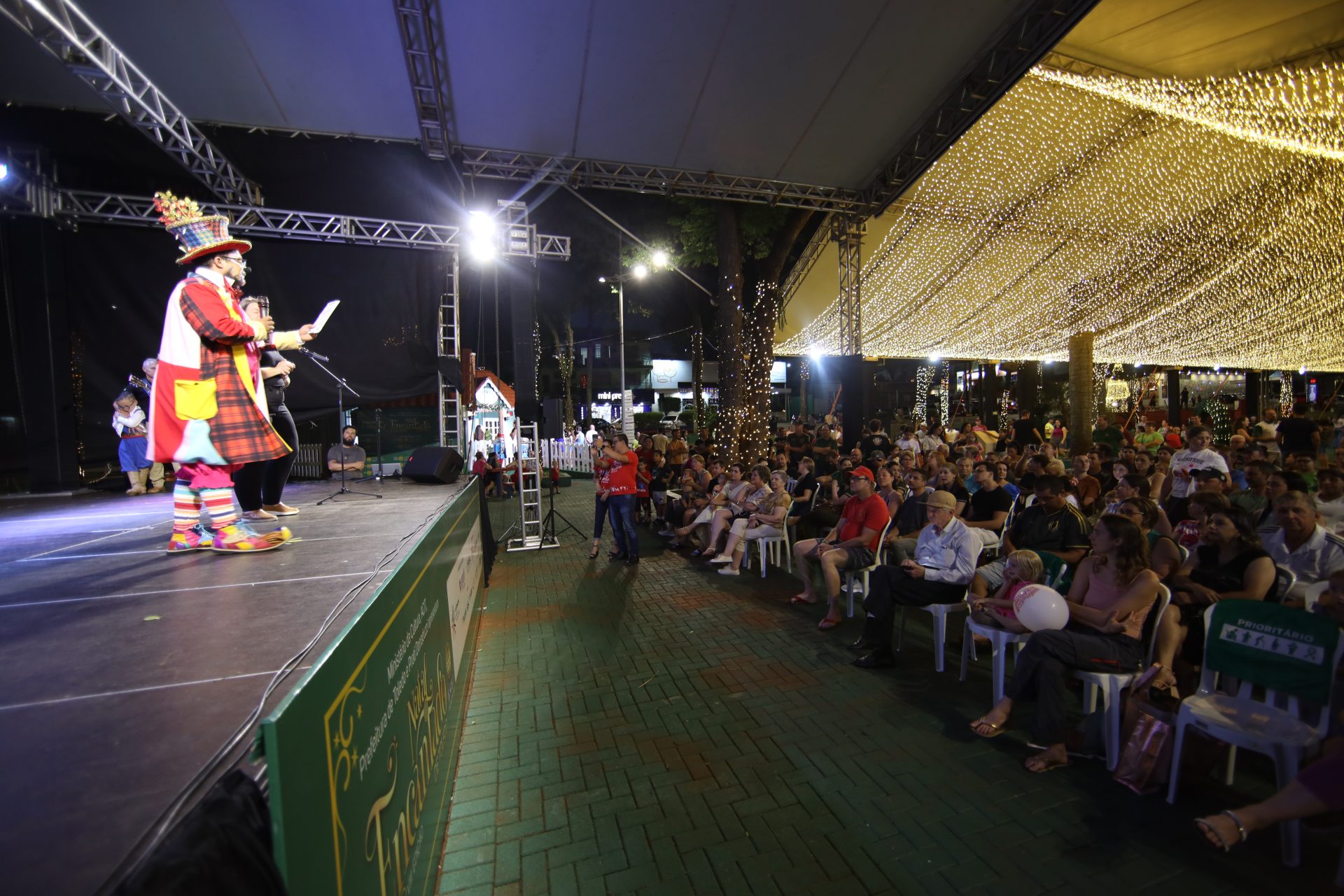 Natal Encantado de Toledo: final de semana teve apresentação do CTG Estância da Liberdade e Grupo ??bano Produções