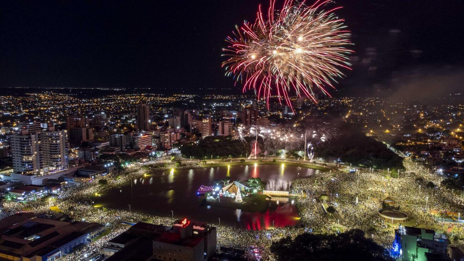Virada do ano em Toledo terá tradicional show pirotécnico no Lago Municipal