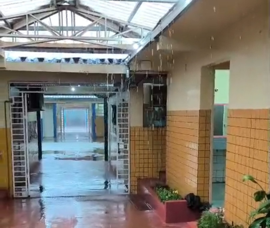 Secretária de Educação de Toledo detalha situação estrutural da Escola Municipal Tancredo Neves e confirma que projeto de reforma está pronto