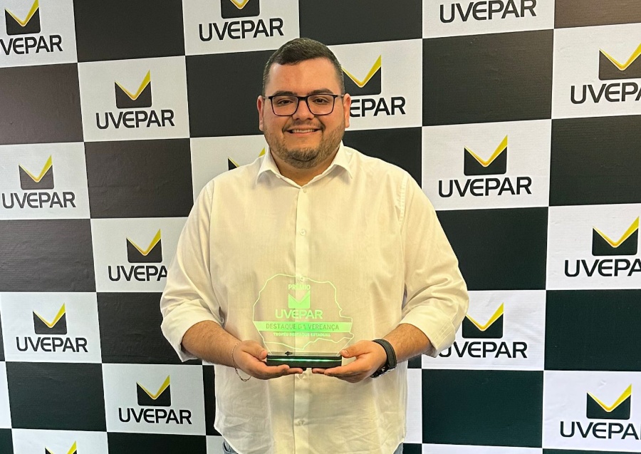 Uvepar premia Gabriel Baierle como vereador destaque do Paraná