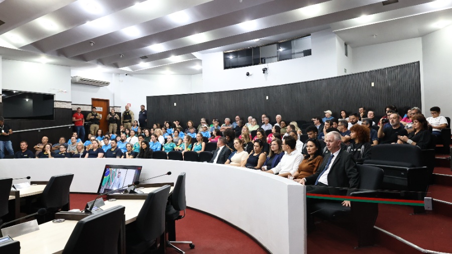 Câmara de Toledo celebra contribuições à comunidade em evento de entrega de homenagens