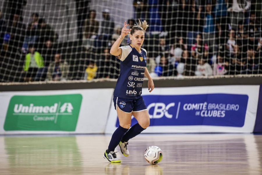 Stein Cascavel é superado pelas Leoas da Serra no jogo de ida da final da Liga de Futsal Feminino