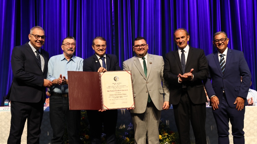Ex-prefeito Beto Lunitti é homenageado com Título de Cidadão Honorário de Toledo