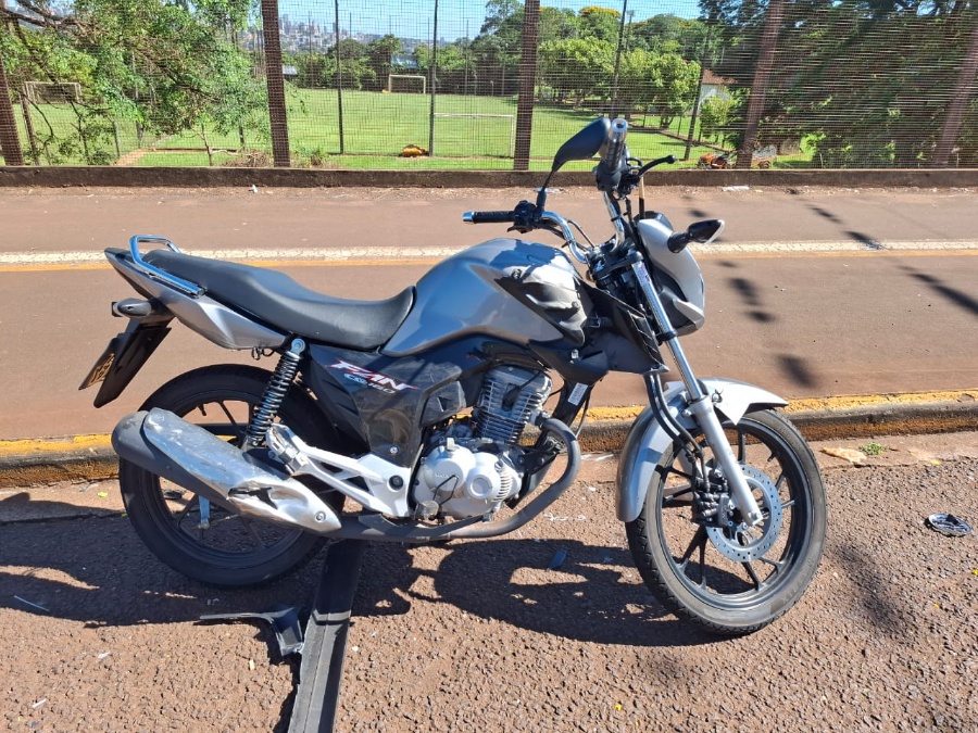 Motociclista fica ferido após colisão com carro na Avenida Egydio Geronymo Munaretto, em Toledo