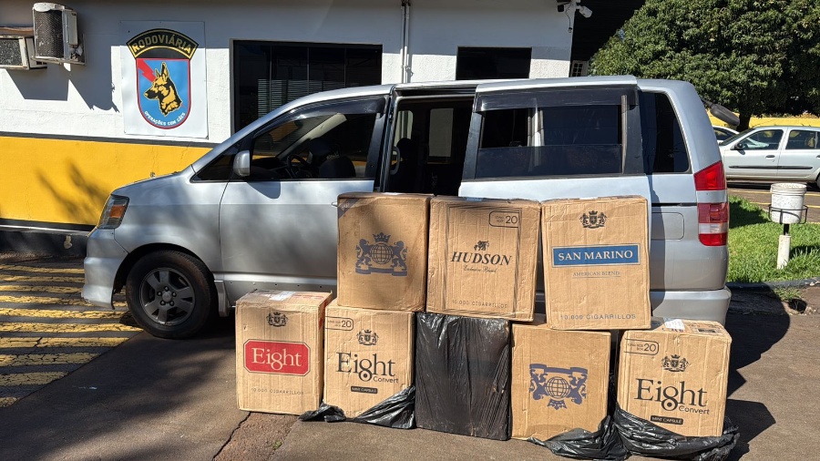 Carga de cigarros contrabandeados com destino a Toledo é apreendida em operação da PM na PR-585