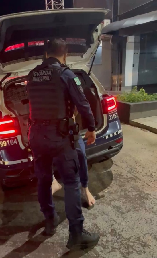 Botão do pânico é acionado e homem é detido por descumprir medida protetiva em Toledo