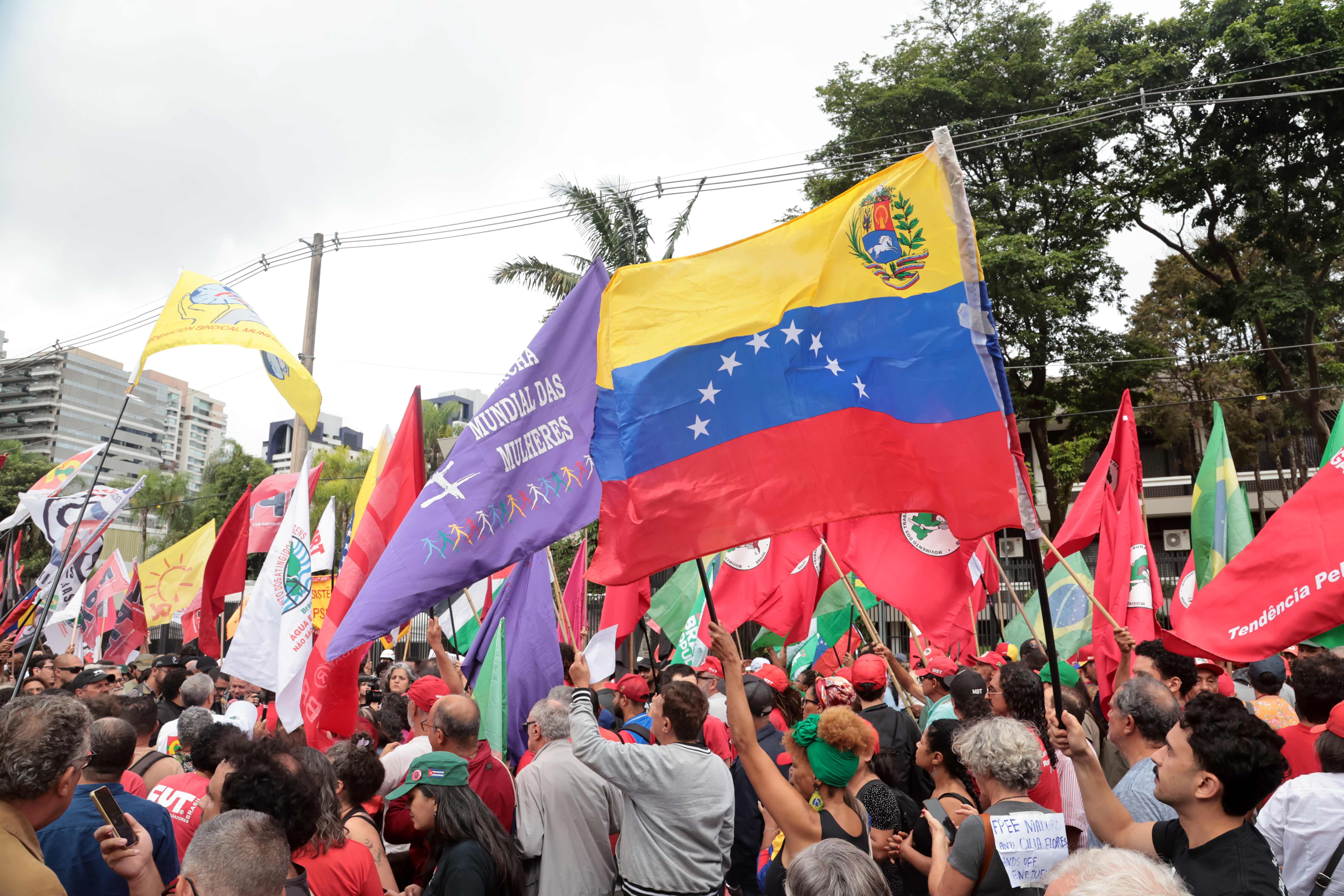 Protesto em São Paulo pede soltura de Maduro e autonomia da Venezuela