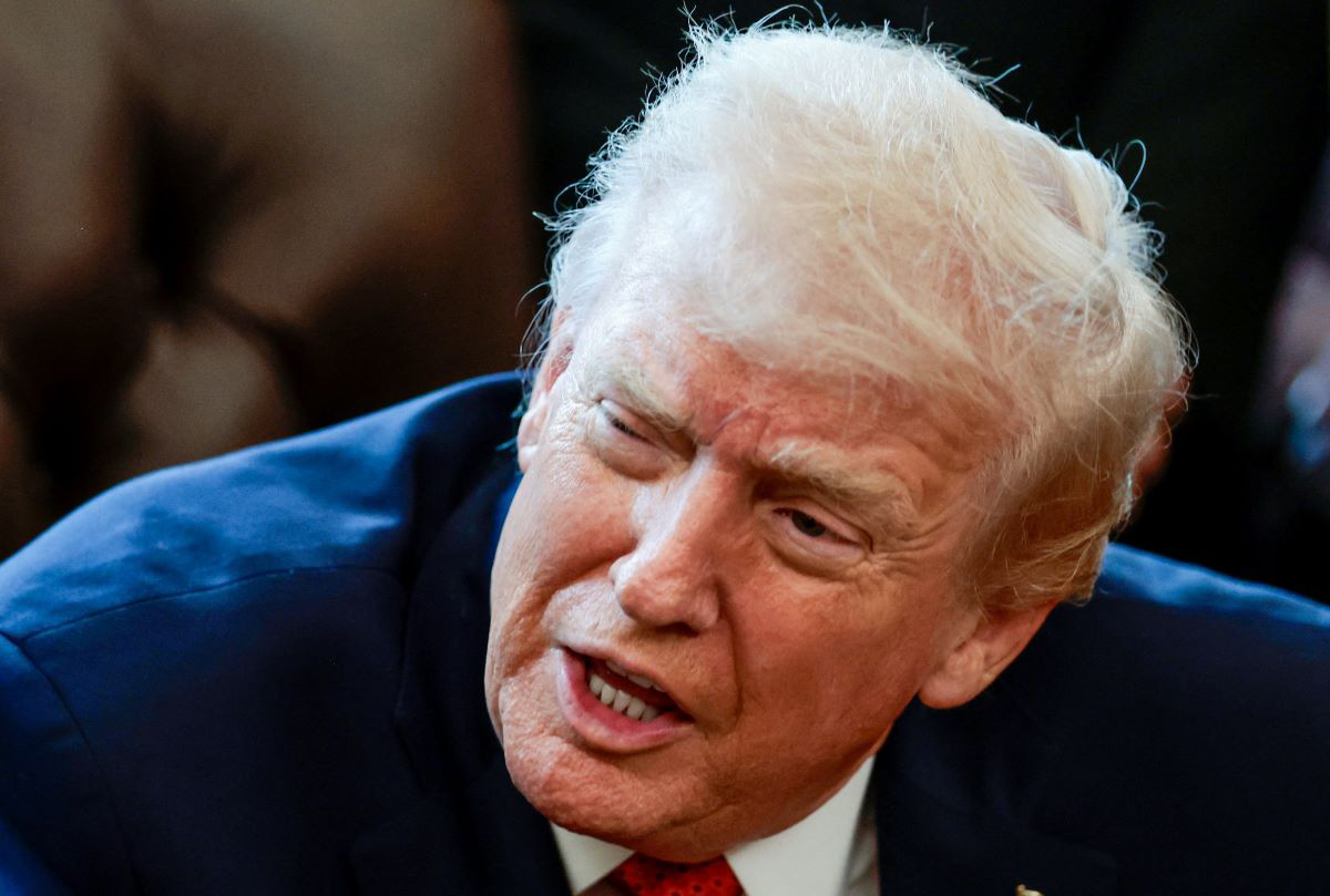 Trump diz que EUA precisam controlar Groenlândia