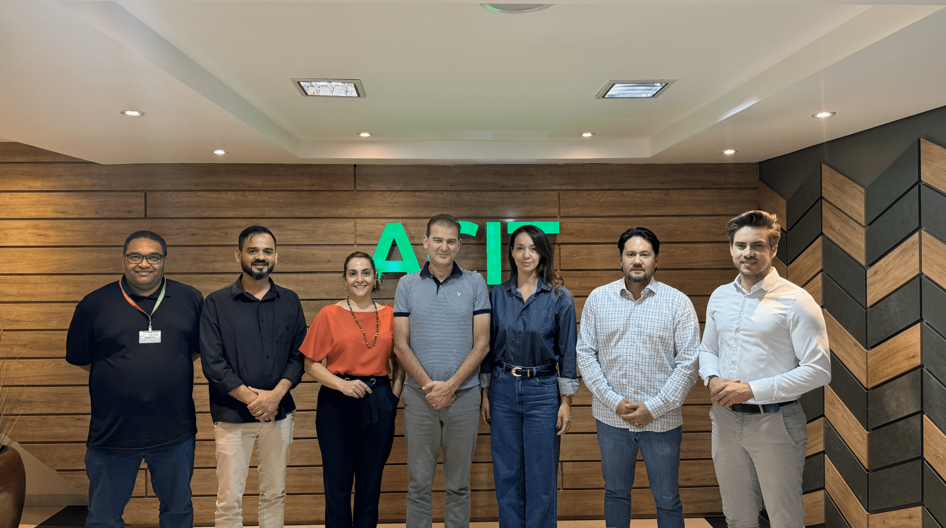 ACIT e Secretaria de Desenvolvimento Econômico avaliam Natal Encantado de Toledo 2025 e iniciam planejamento para 2026