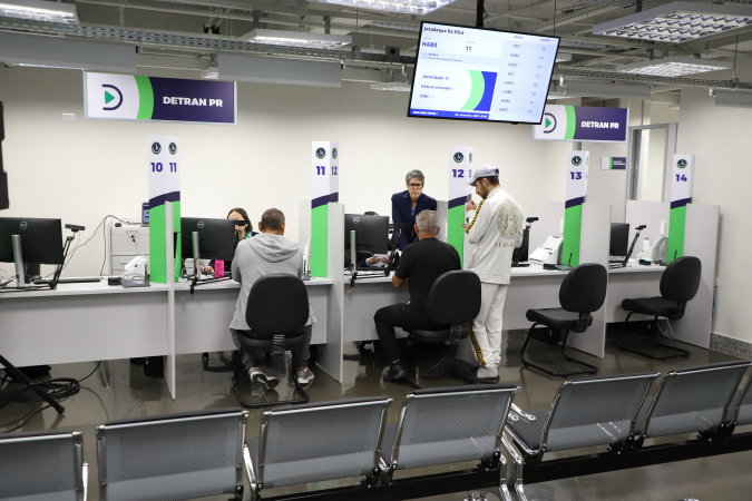 Com mais de 340 mil atendimentos, aprovação do Poupatempo Paraná é de 99,5%