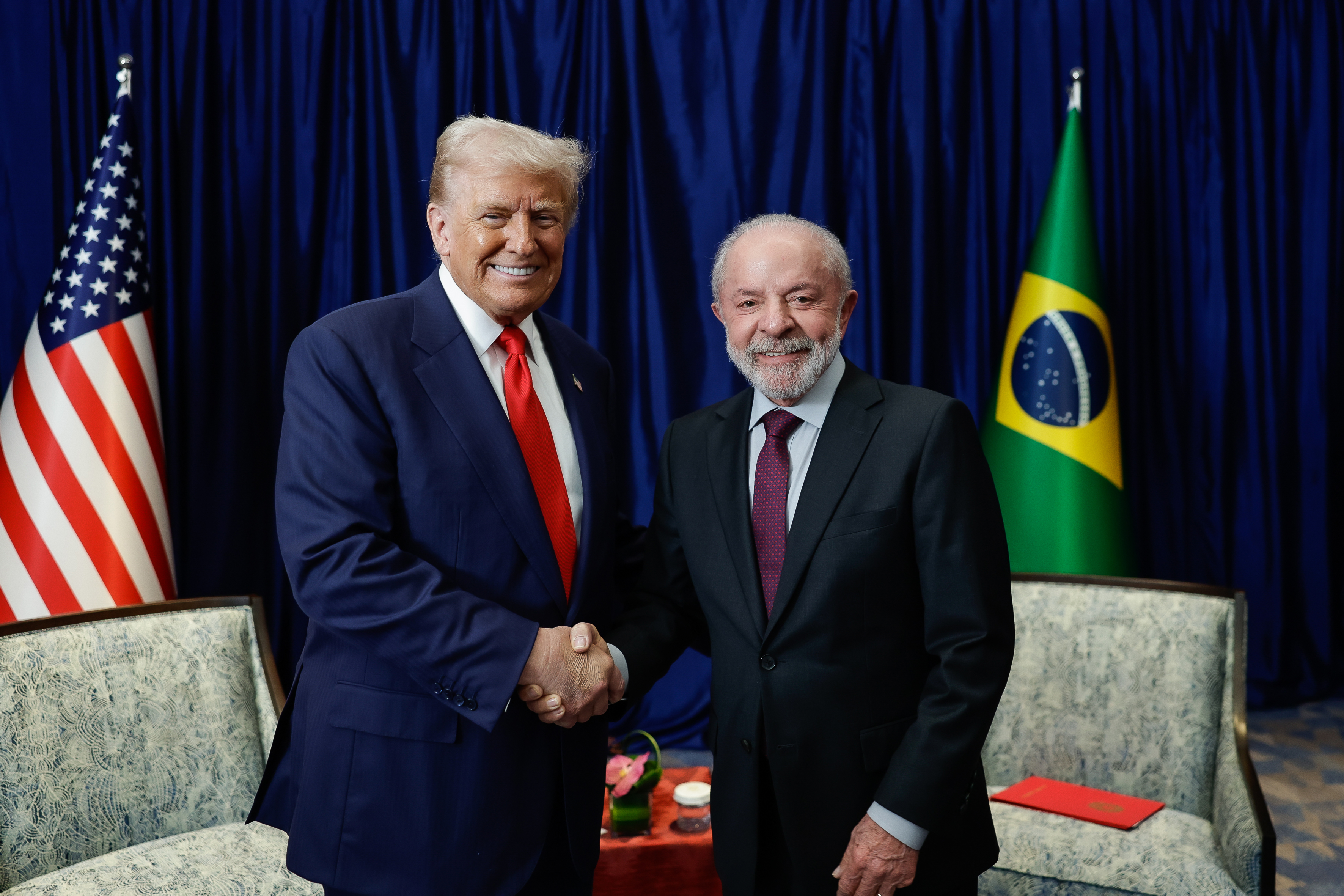 Lula conversa com Trump e pede mudanças em Conselho da Paz