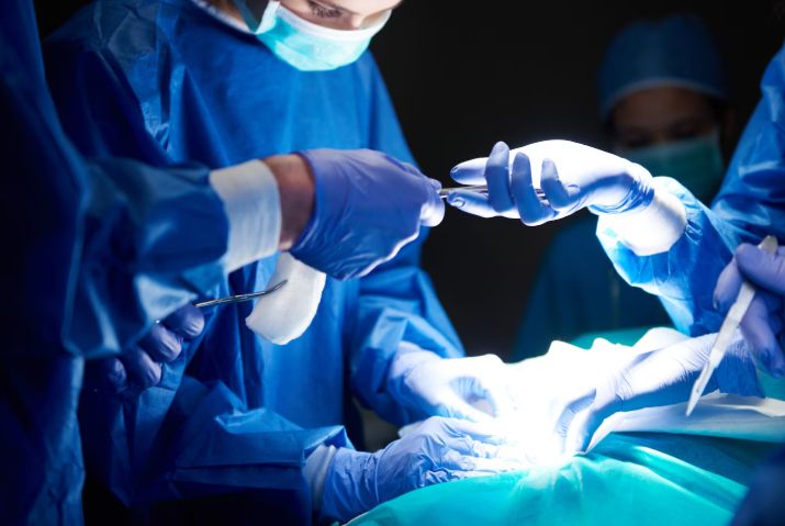 Cirurgias minimamente invasivas avançam na ortopedia e reduzem tempo de internação
