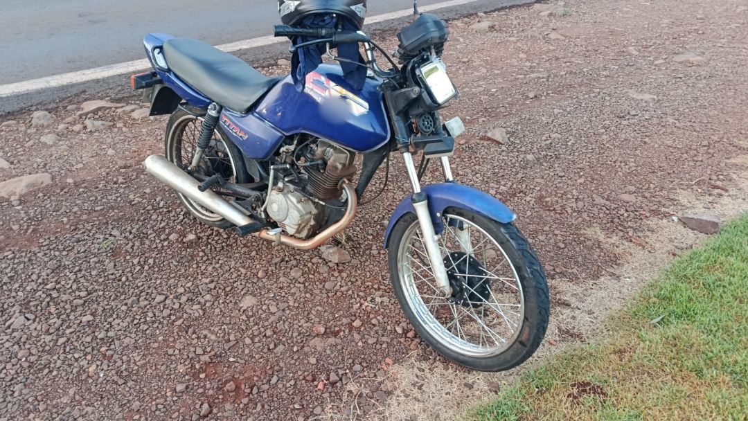 Motociclista fratura a clavícula em acidente na PR-317 em Toledo