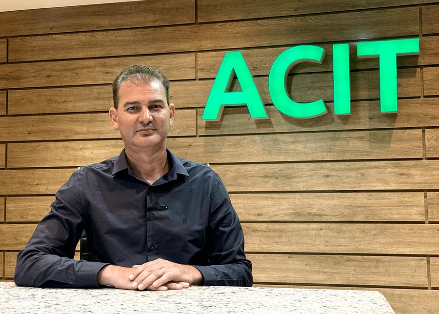 Ademir Kopeginski assume a presidência da ACIT para a gestão 2026