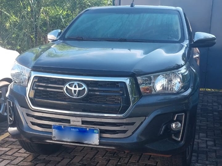 Furto de Hilux no Centro de Toledo termina com perseguição cinematográfica, tiros e acidente na região de Guaíra