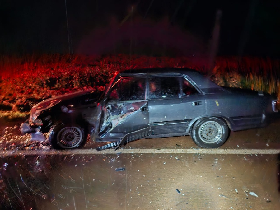 Colisão frontal na PR-317 entre Assis Chateaubriand e Toledo deixa dois feridos