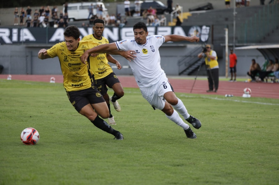 Futebol Clube Cascavel vence o Galo Maringá fora de casa e conquista primeira vitória no Paranaense