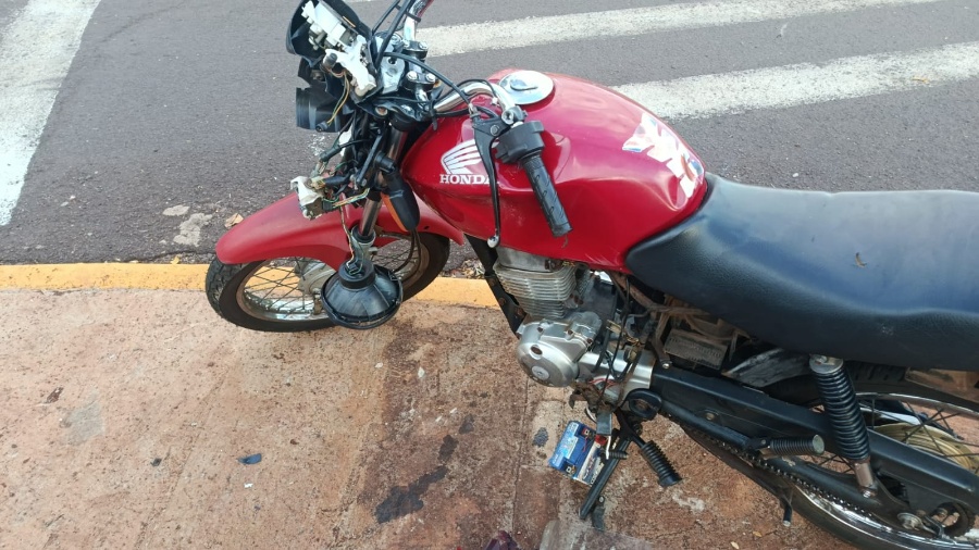 Motociclista fica ferido após colisão com carro no Jardim Panorama II, em Toledo