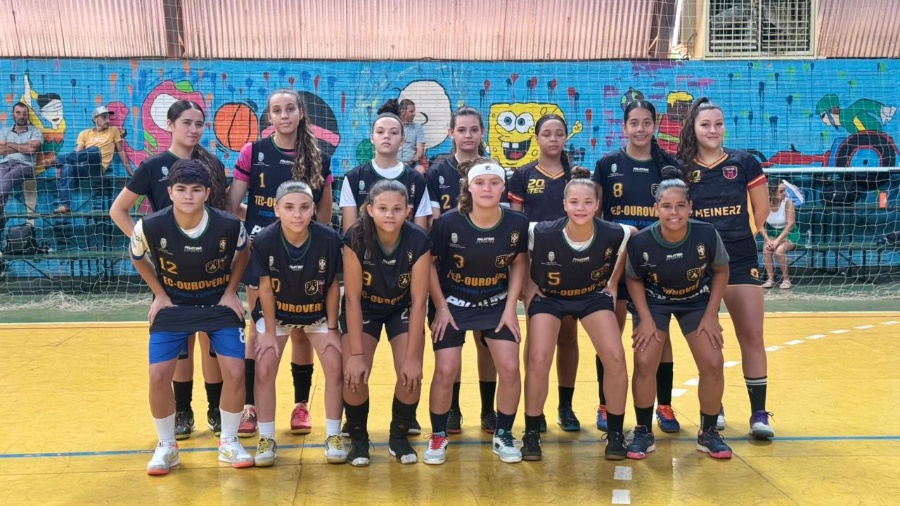 Peneira do futebol feminino reúne atletas de várias regiões em Toledo