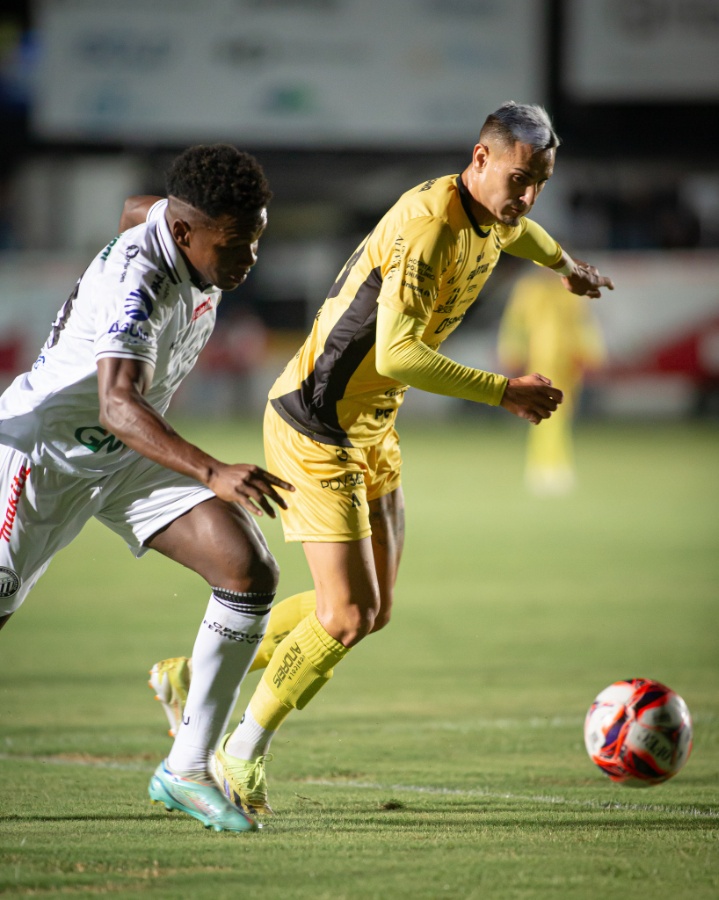 Futebol Clube Cascavel perde de virada para o Operário e se complica no Campeonato Paranaense