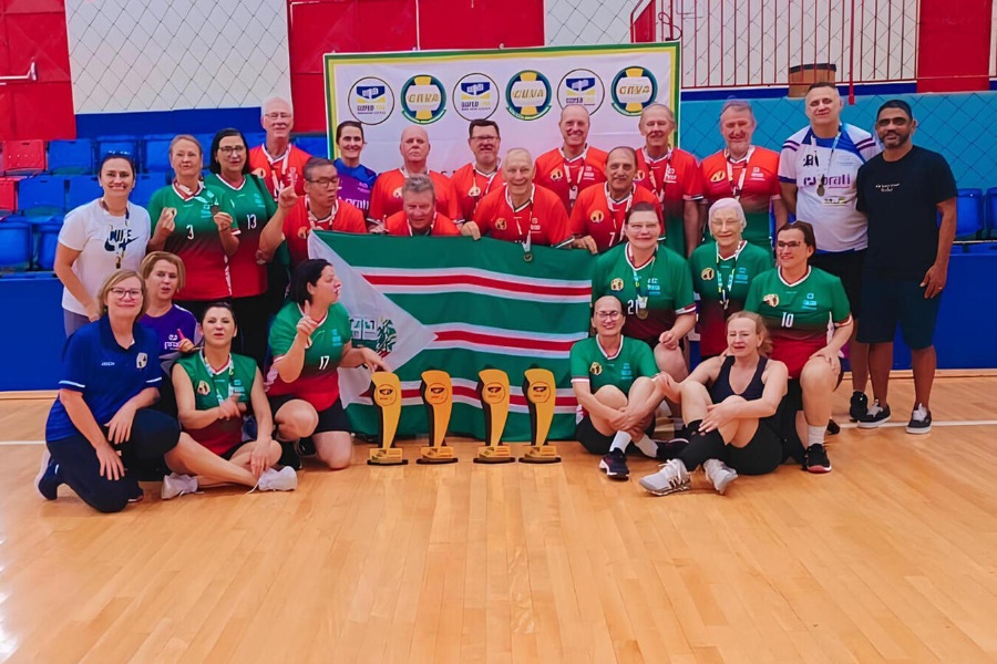 Atletas da melhor idade de Toledo representam o município no nacional de voleibol adaptado