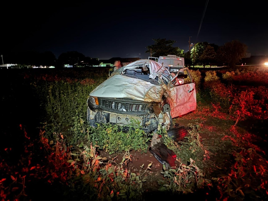 Capotamento na PR-239 entre Assis Chateaubriand e Toledo deixa um morto e três feridos