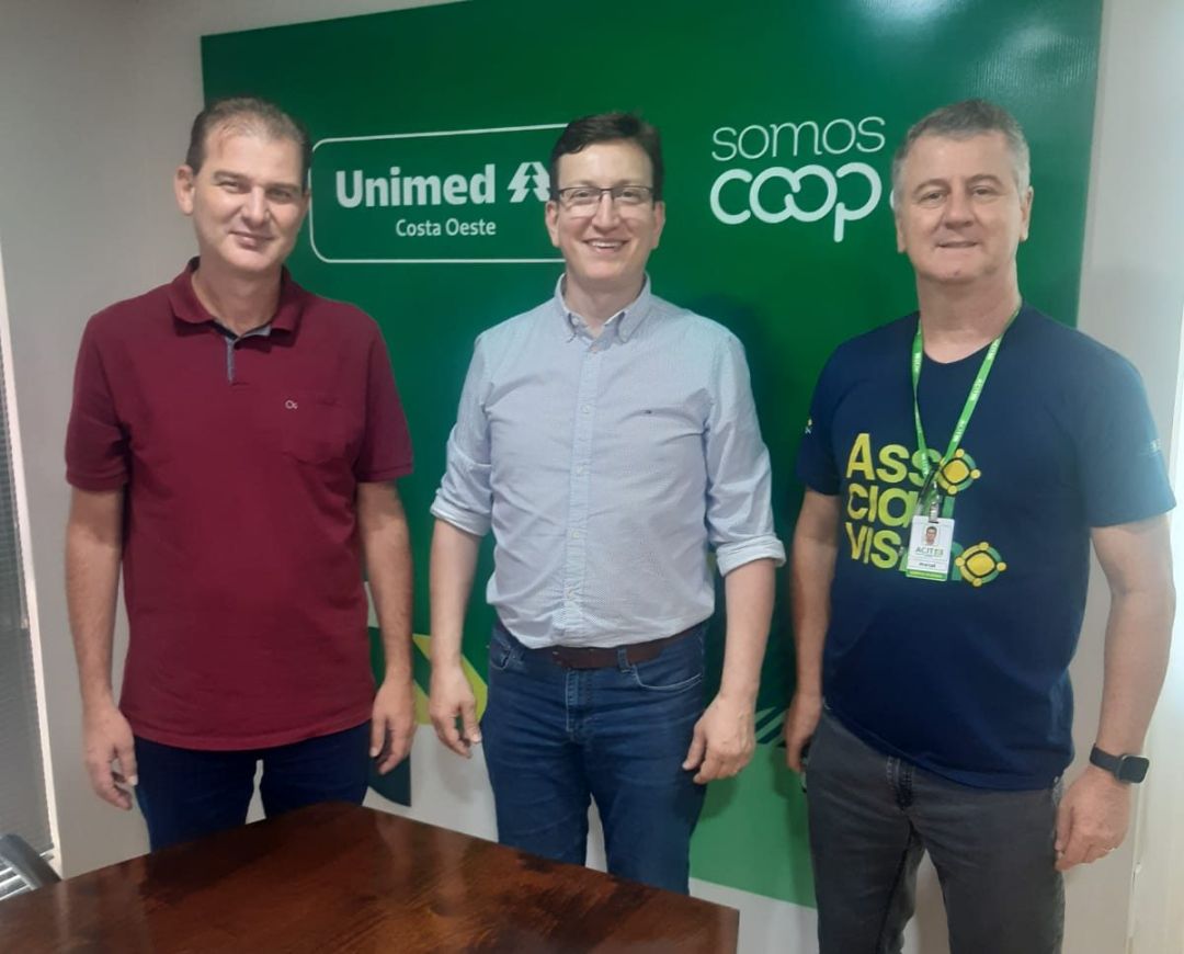 ACIT e Unimed Costa Oeste alinham ações para fortalecer parceria de mais de 25 anos
