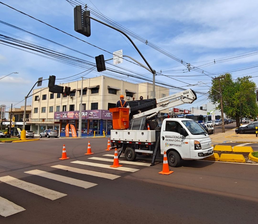 Três cruzamentos do Centro de Toledo terão mudanças nos semáforos