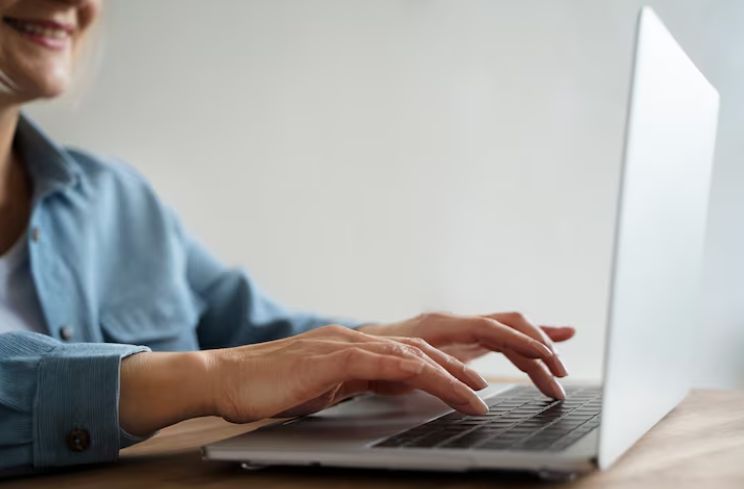 Airush no navegador: Image Enhancer e Object Remover no airbrush.com