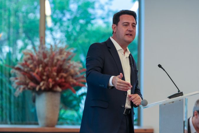 Governador apresenta estratégia de infraestrutura e industrialização a executivos em São Paulo