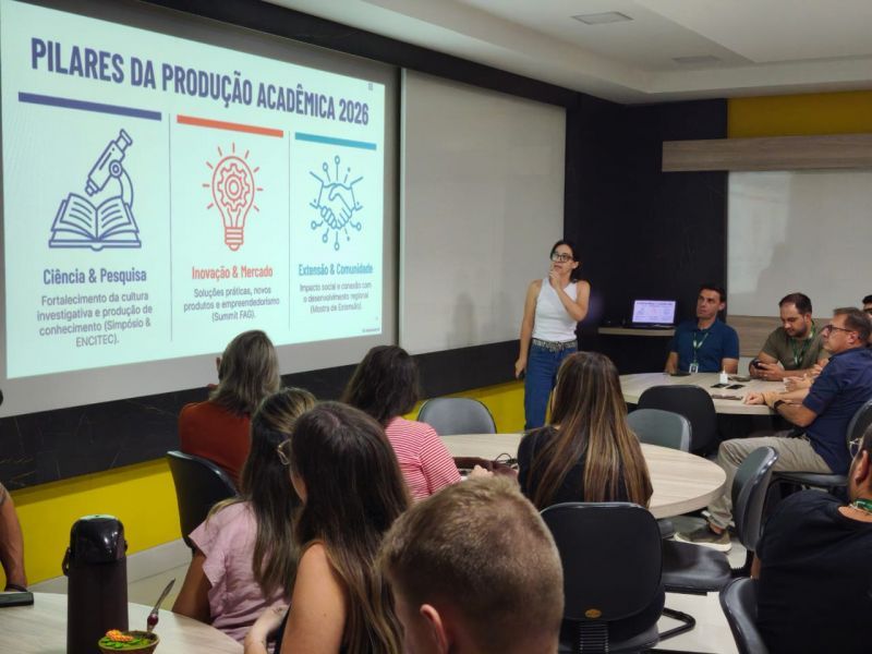 Semana Pedagógica inicia com apresentação do calendário acadêmico na FAG Toledo