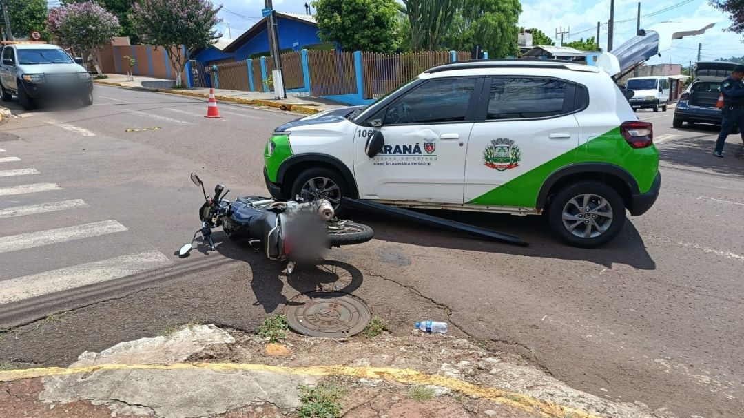 Acidente entre carro da Secretaria de Estado da Saúde e motocicleta é registrado no Jardim Bressan