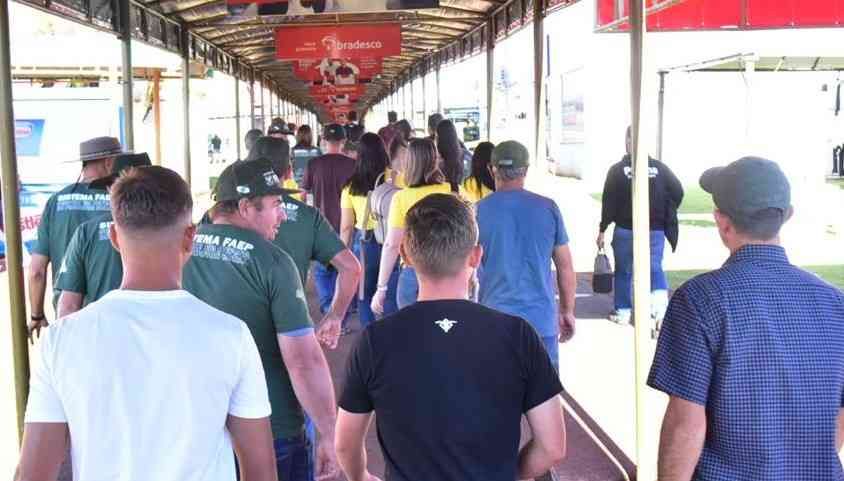Com 61.090 visitantes, primeiro dia do Show Rural tem recorde de público