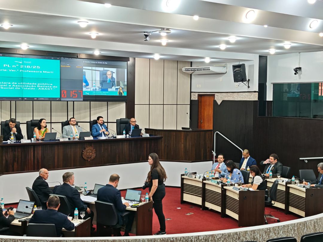 Após decisão judicial, vereadores Dudu Barbosa e Valdomiro Bozó retornam à Câmara de Toledo e se manifestam na tribuna