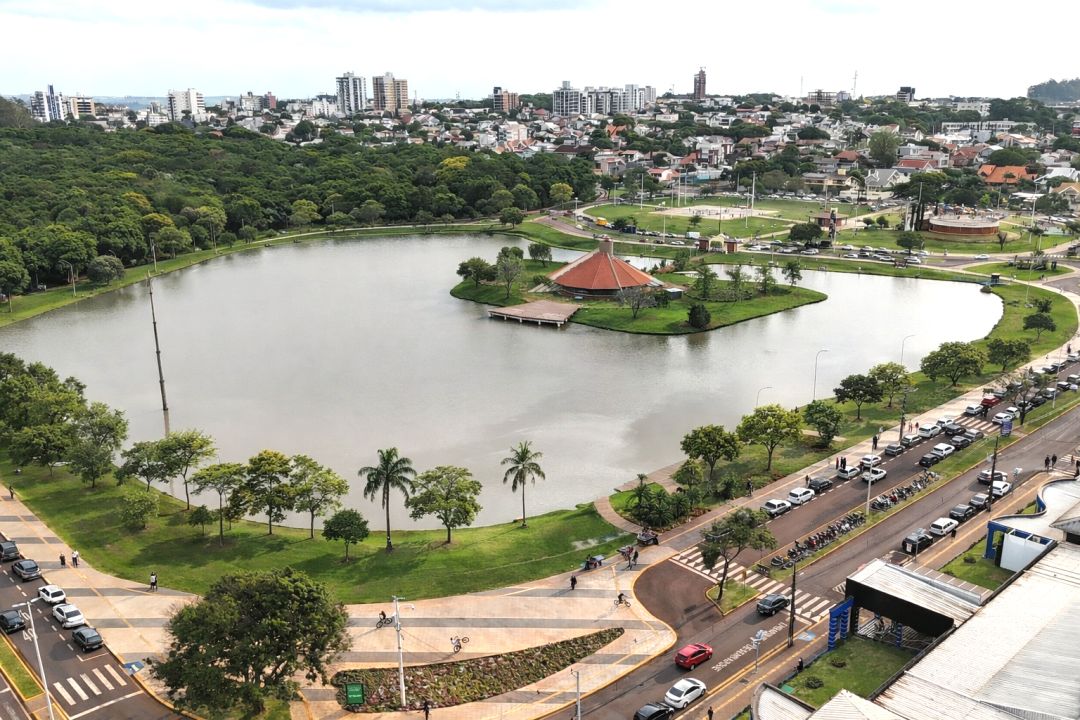 Enquete do Toledo News revela que 96% dos participantes são favoráveis ao plantio de árvores no Lago Municipal