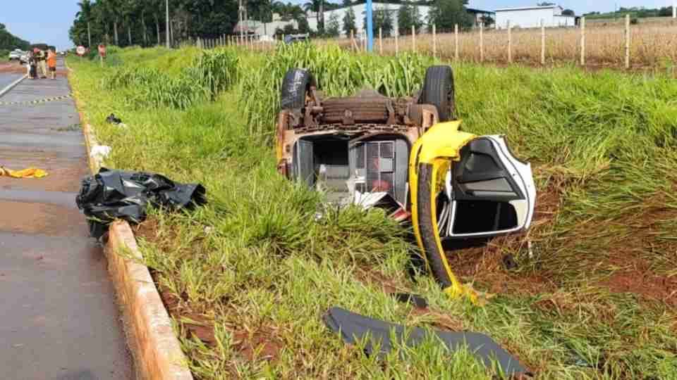 Policial morre e outro fica em estado grave após viatura capotar na PR-323