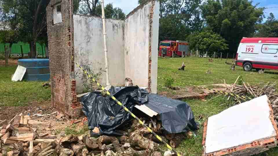 Parede de banheiro desaba e mata homem de 64 anos no Paraná