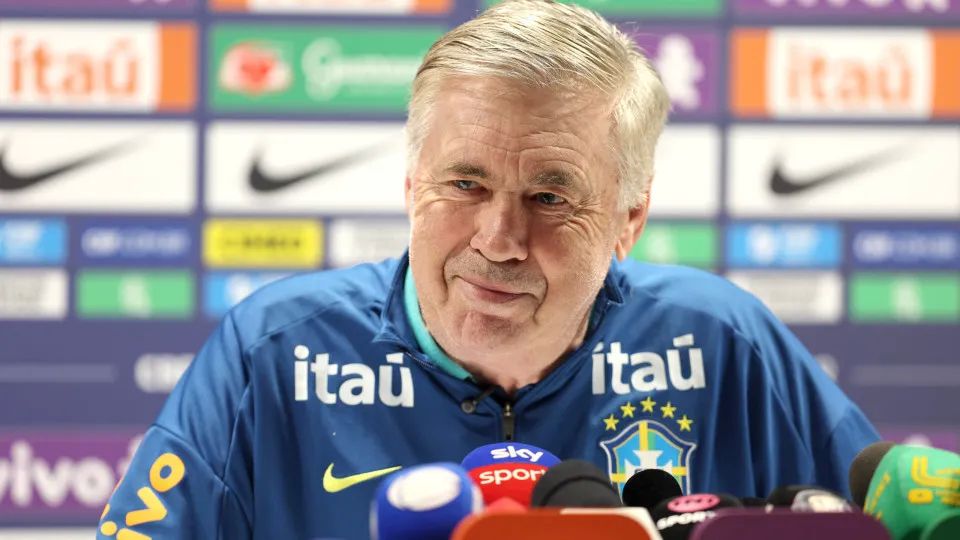 'Acho que vou renovar por 4 anos', diz Ancelotti sobre futuro na seleção