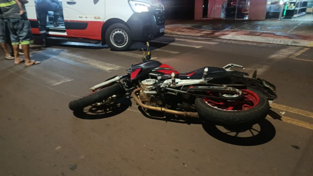Motociclista fica gravemente ferido após colisão com picape no Jardim São Francisco, em Toledo