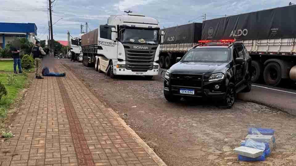 Caminhoneiro é preso com mais de 10 quilos de cocaína na BR-163