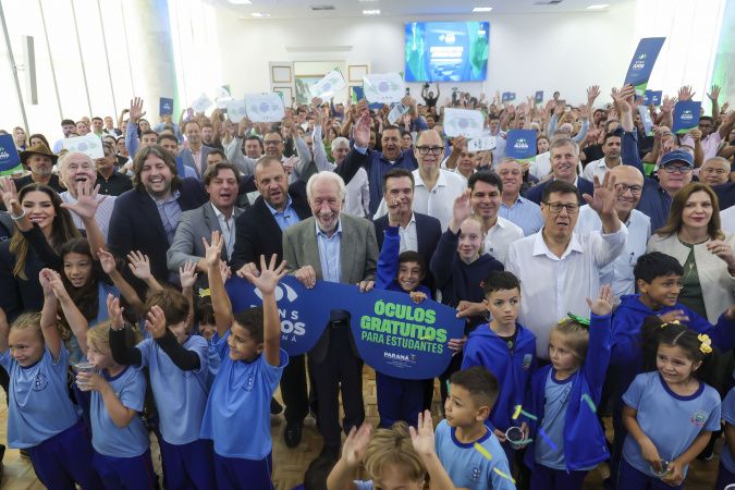 Estado lança 2ª fase do Programa Bons Olhos Paraná para atender mais 540 mil alunos