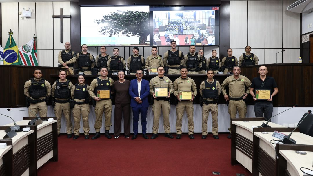 19º Batalhão da Polícia Militar recebe homenagem na Câmara de Toledo
