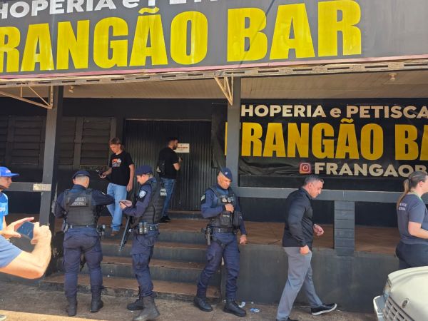 Bar Frangão é interditado e oficina recebe prazo para mudar de local em operação em Toledo