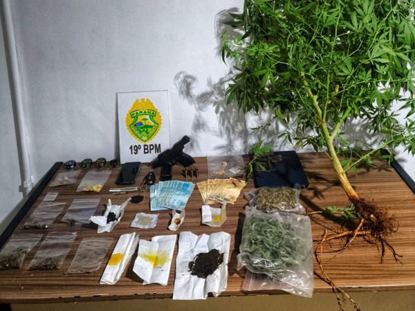 PM localiza drogas, arma e dinheiro após abordagem em Toledo