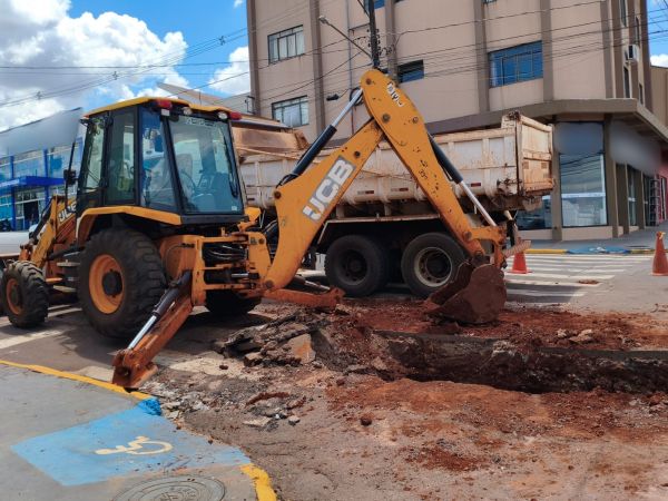 Trecho da Rua Armando Luís Arrosi é interditado para obras de substituição de galeria pluvial